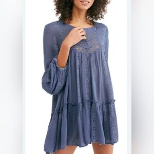 FREE PEOPLE kiss kiss embroidered blue tunic, size small, runs big